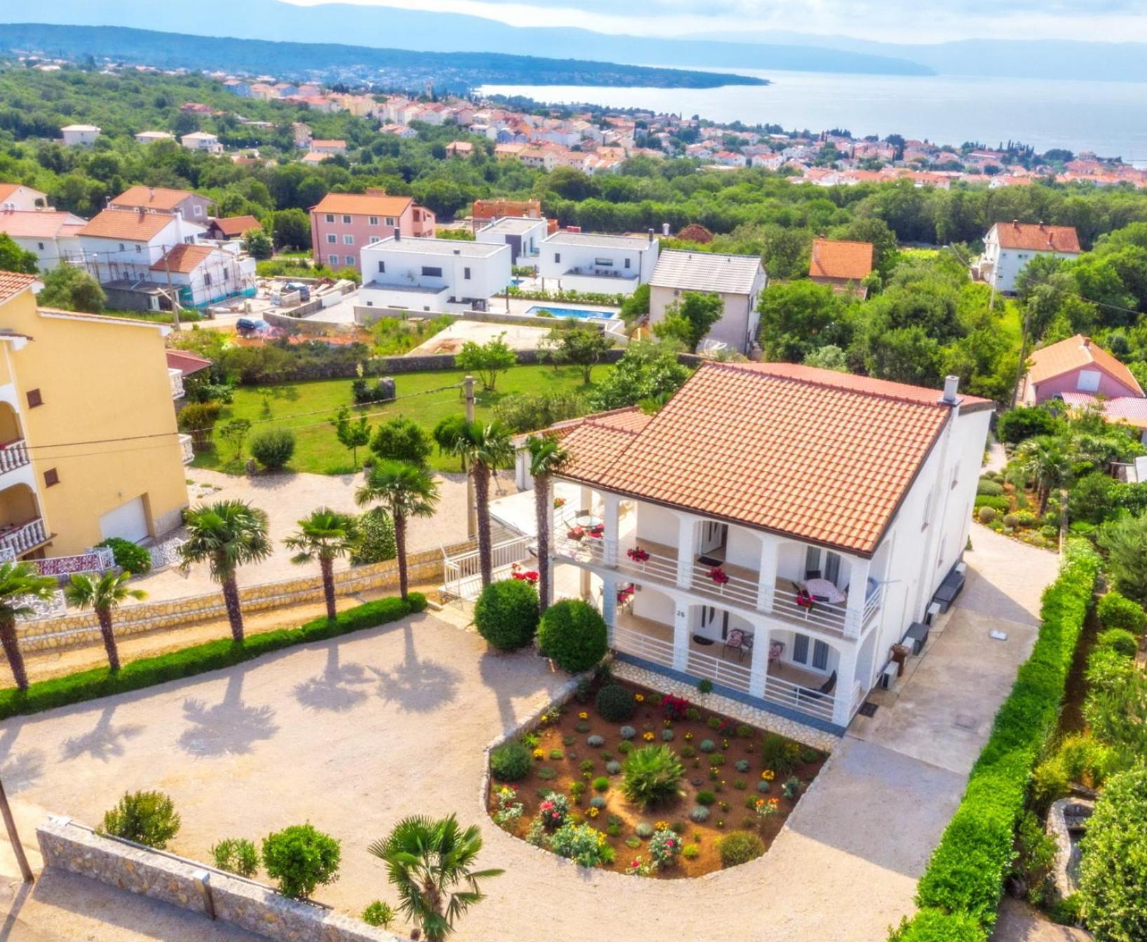 Apartments Kremenici Malinska Exterior foto